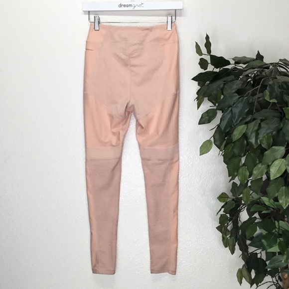 GymShark Pink Work Out Leggings - Picture 8 of 10